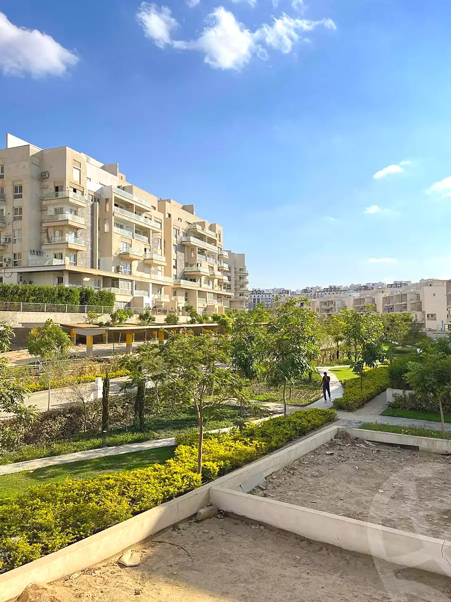 https://aqarmap.com.eg/ar/listing/6849437-for-sale-cairo-new-cairo-compounds-mwntn-fyw-y-syty-club-park-mountain-view-icity