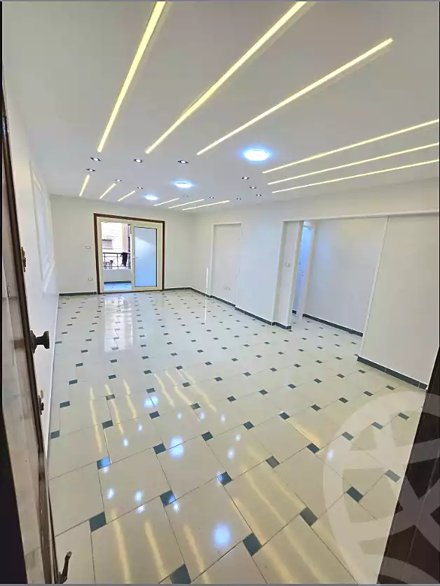 https://aqarmap.com.eg/ar/listing/6849552-for-sale-alexandria-sydy-bshr-sydy-bshr-bhry-shr-mhmwd-l-yswy