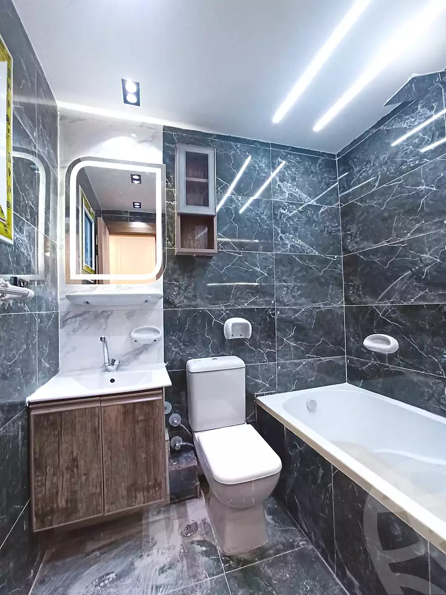 https://aqarmap.com.eg/ar/listing/6849903-for-sale-alexandria-al-agamy-el-hanouvel