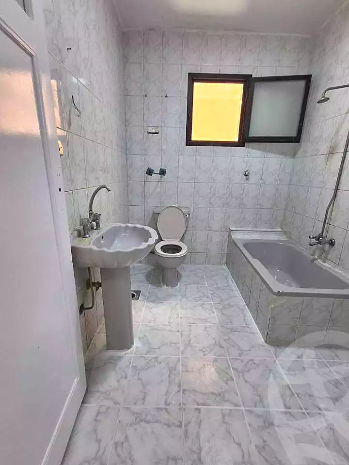 https://aqarmap.com.eg/ar/listing/6850528-for-sale-alexandria-al-agamy-shataa-el-nakheel