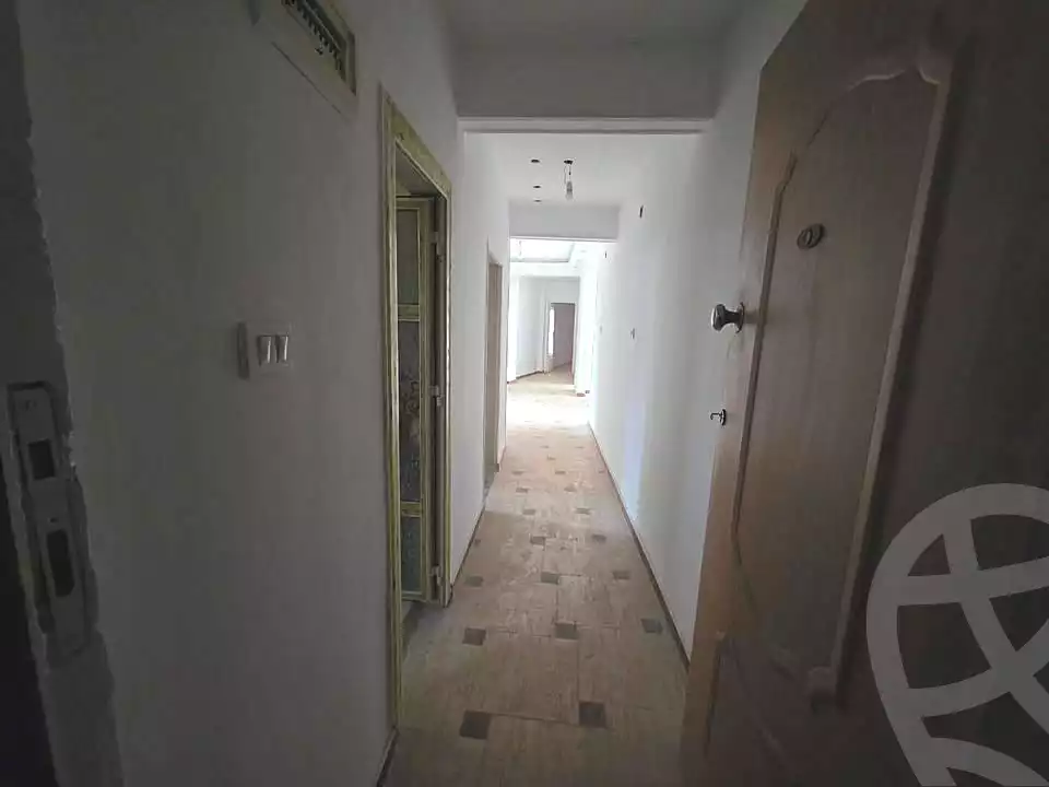 https://aqarmap.com.eg/ar/listing/6850796-for-sale-alexandria-sydy-bshr