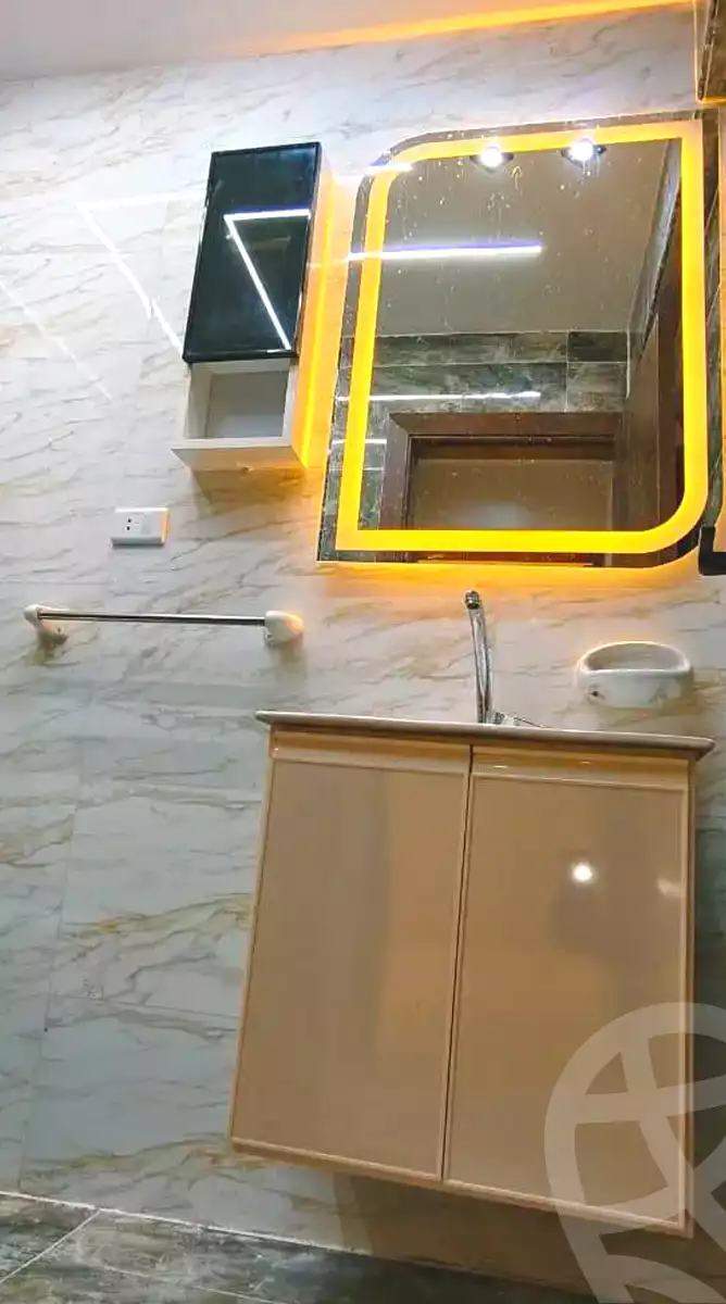 https://aqarmap.com.eg/ar/listing/6850805-for-sale-alexandria-al-agamy-el-hanouvel-kasr-al-quiri-st-1