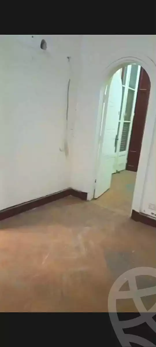 https://aqarmap.com.eg/en/listing/6850990-for-rent-cairo-downtown-kasr-el-neel-champollion-rd