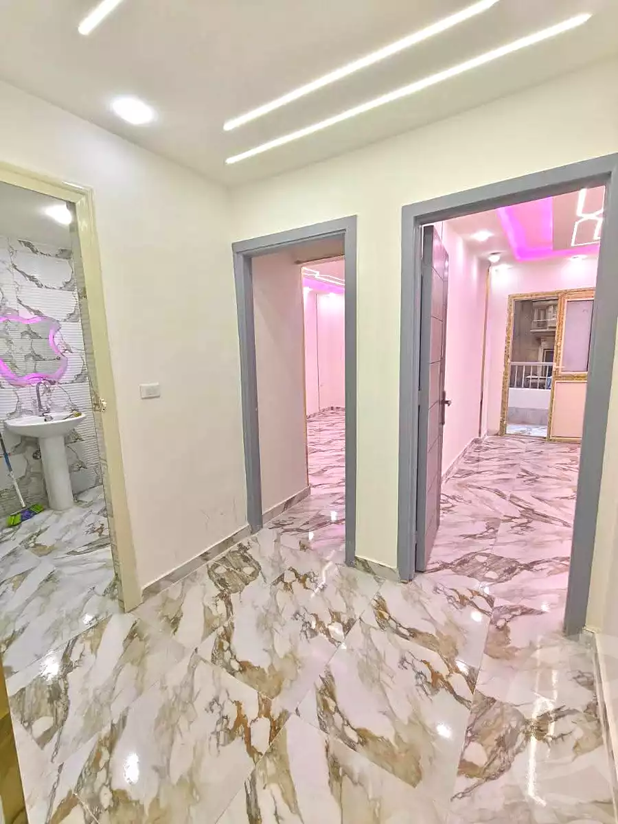 https://aqarmap.com.eg/ar/listing/6851028-for-sale-alexandria-sydy-bshr-sydy-bshr-bhry-gamal-abd-el-nasir-st