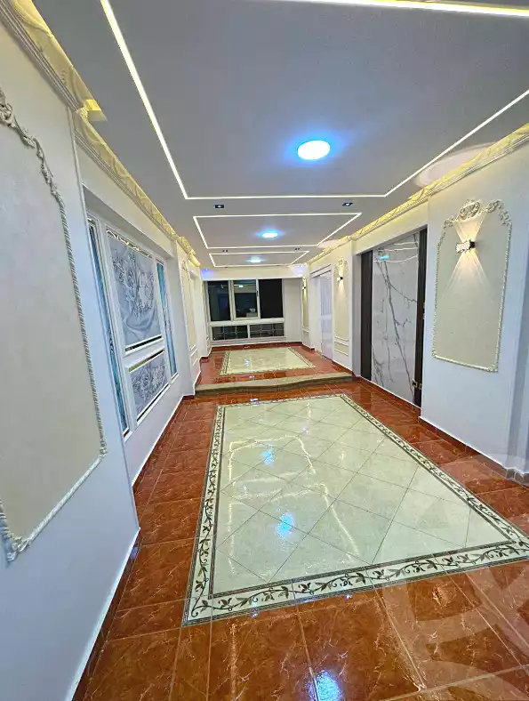 https://aqarmap.com.eg/ar/listing/6851305-for-sale-alexandria-sydy-bshr-sydy-bshr-bhry-shr-mhmwd-l-yswy