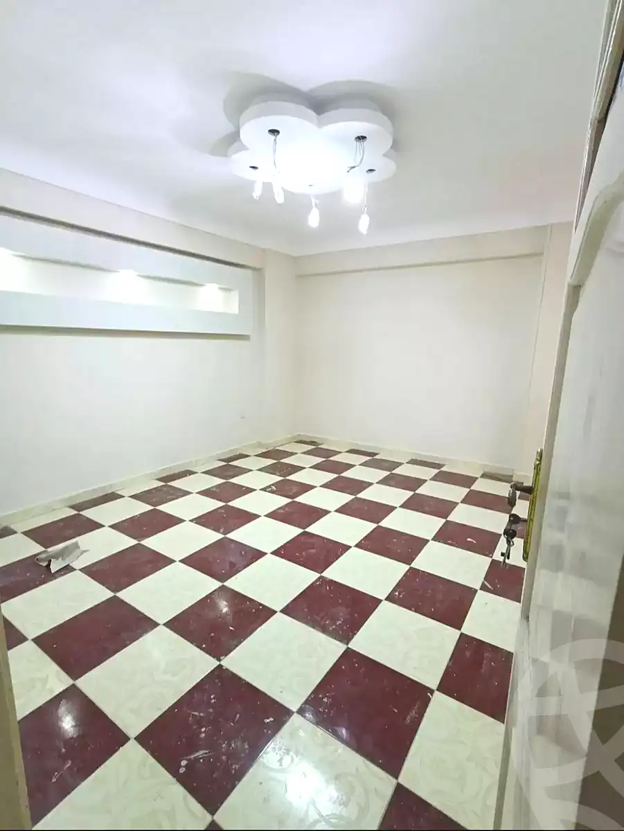 https://aqarmap.com.eg/ar/listing/6851397-for-sale-alexandria-sydy-bshr-sydy-bshr-bhry-ali-hipa-st
