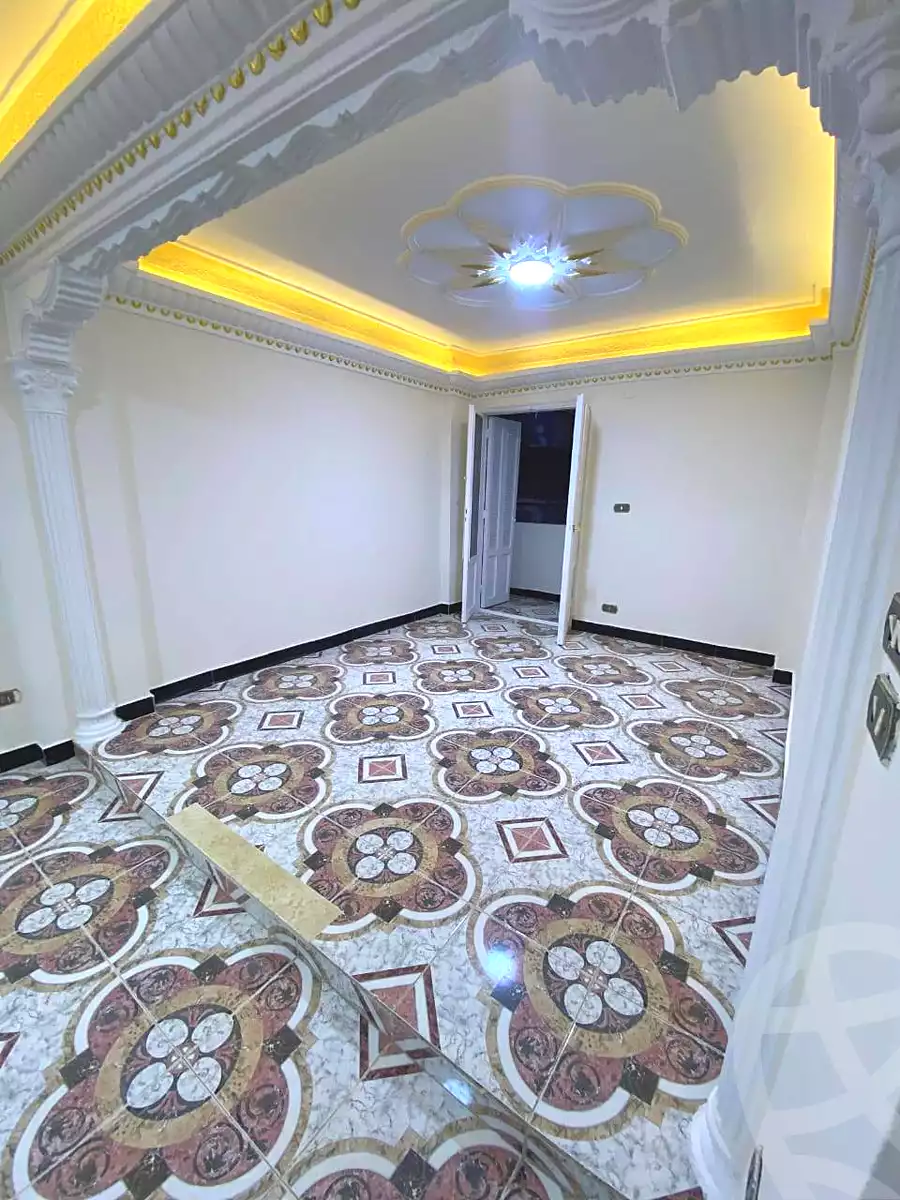 https://aqarmap.com.eg/ar/listing/6851680-for-sale-alexandria-al-agamy-el-hanouvel-radwan-st