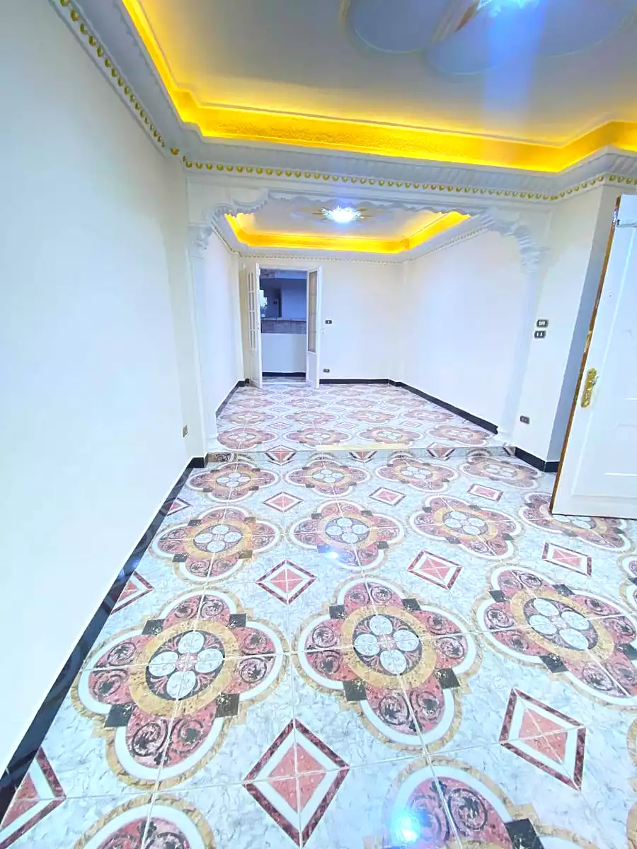 https://aqarmap.com.eg/ar/listing/6851680-for-sale-alexandria-al-agamy-el-hanouvel-radwan-st