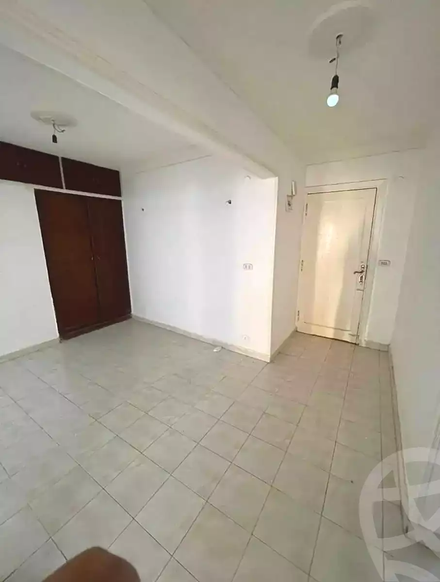 https://aqarmap.com.eg/ar/listing/6852373-for-sale-alexandria-al-agamy-lbytsh-bianchiii