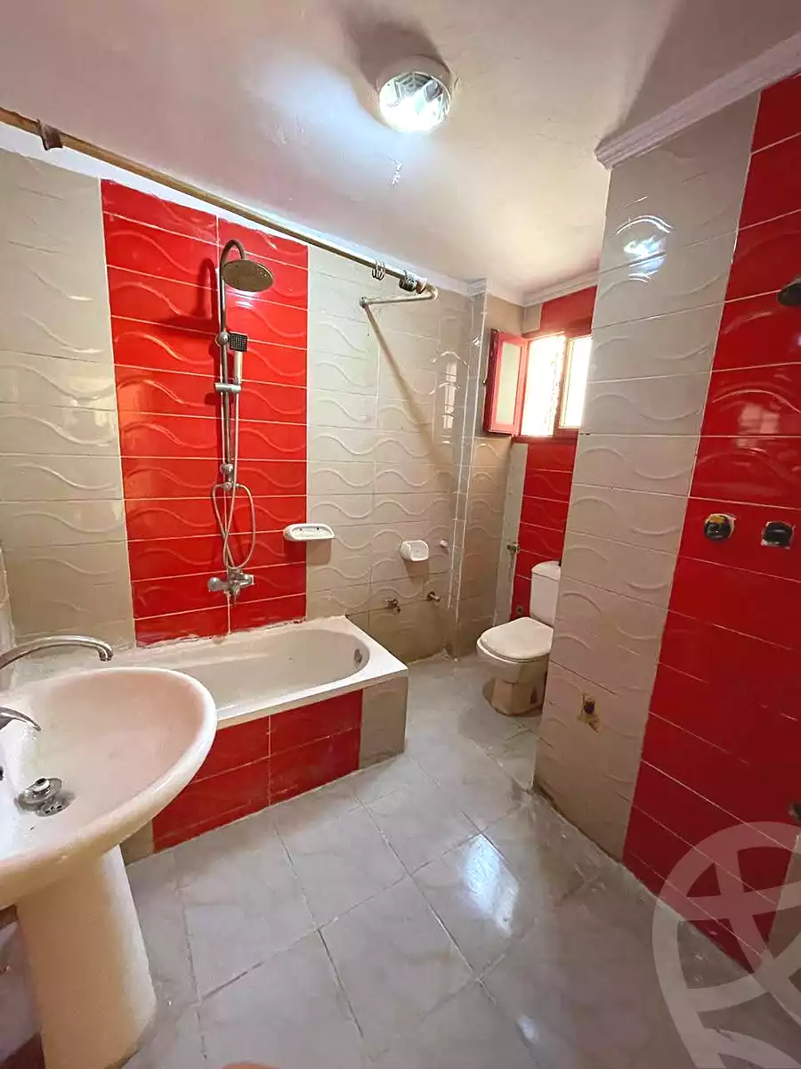https://aqarmap.com.eg/en/listing/6852420-for-sale-alexandria-al-agamy-lbytsh
