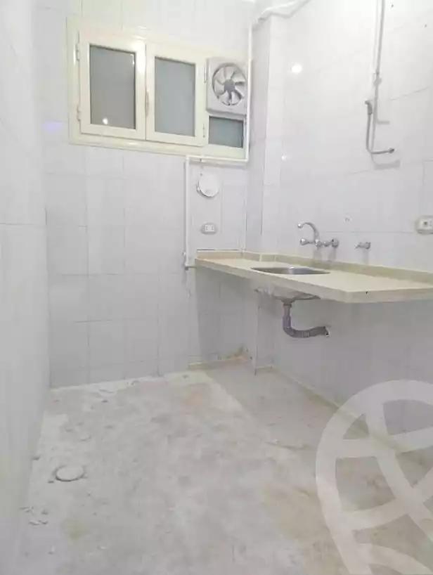 https://aqarmap.com.eg/ar/listing/6852480-for-sale-alexandria-alhadara-new-el-hadra-el-tawheed-st