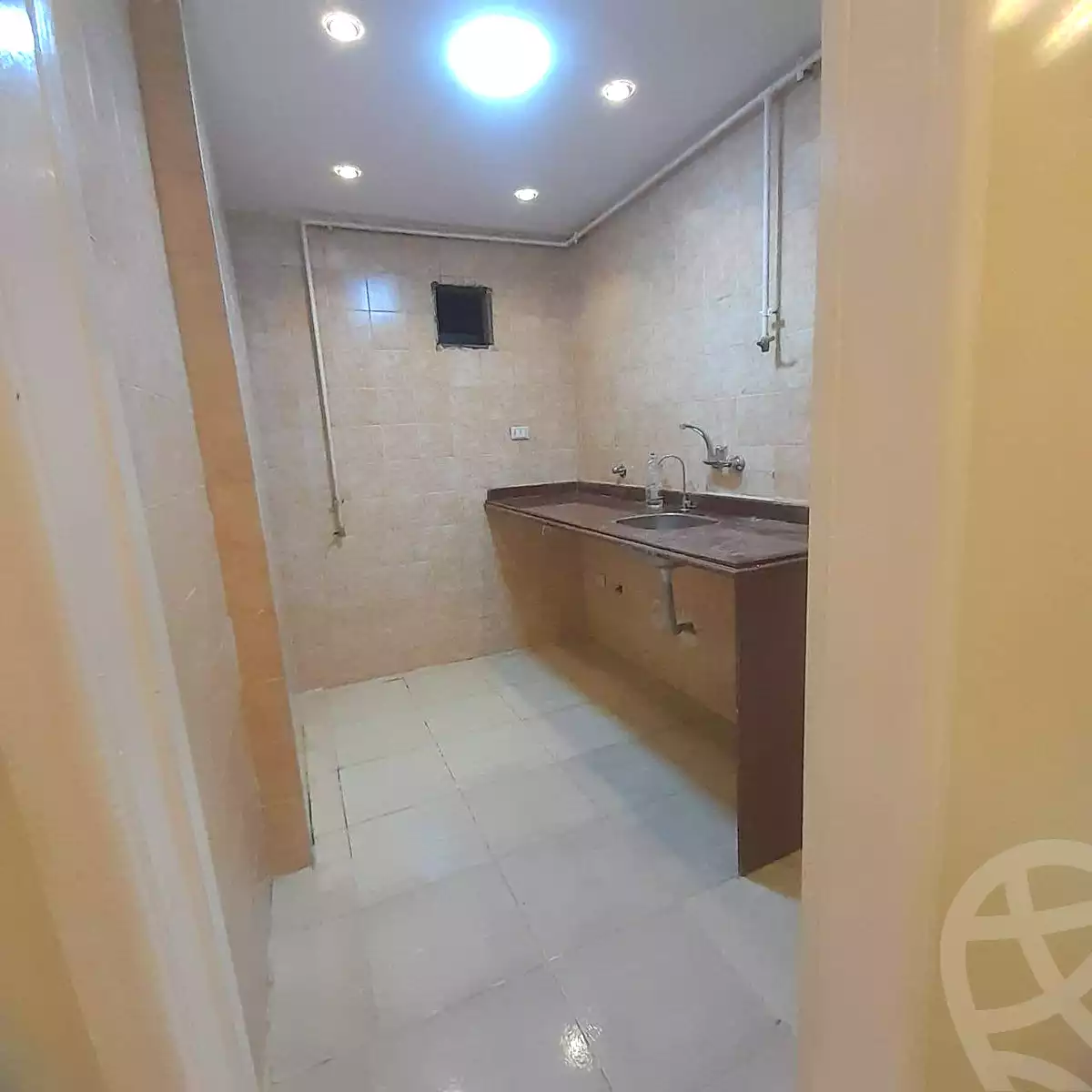 https://aqarmap.com.eg/ar/listing/6852537-for-sale-alexandria-sydy-bshr-sydy-bshr-bhry-gamal-abd-el-nasir-st