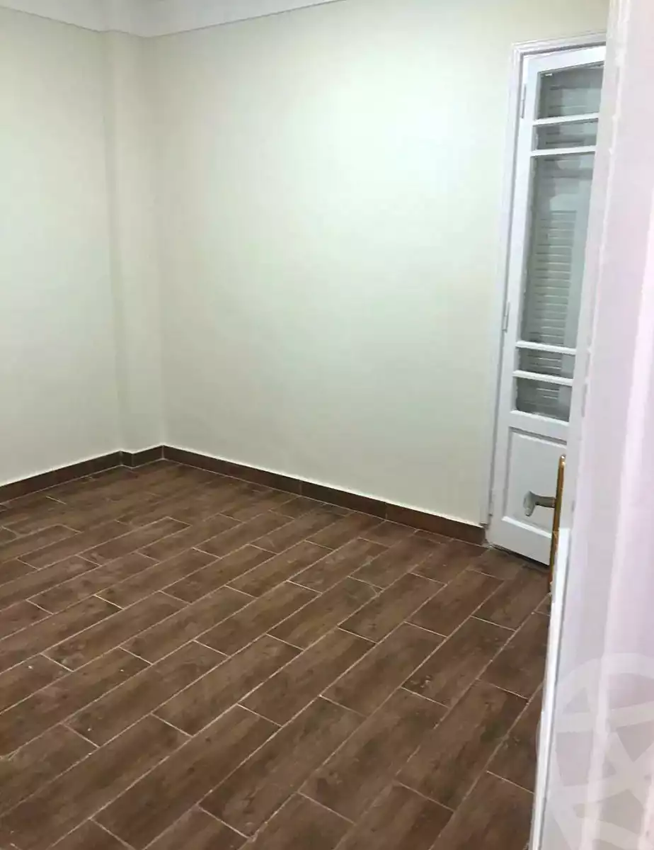 https://aqarmap.com.eg/ar/listing/6852957-for-sale-alexandria-camp-cesar-mohammed-fouad-galal-st