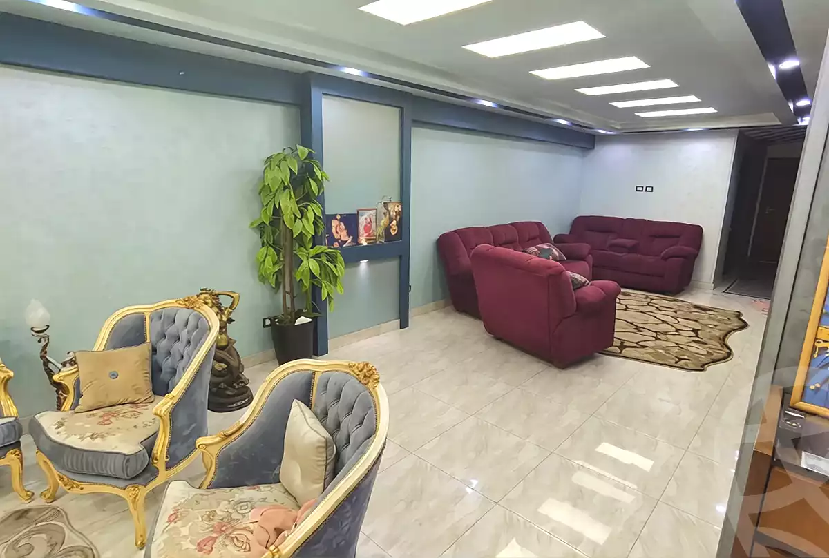 https://aqarmap.com.eg/en/listing/6853075-for-sale-cairo-shoubra-corniche-el-nile-st