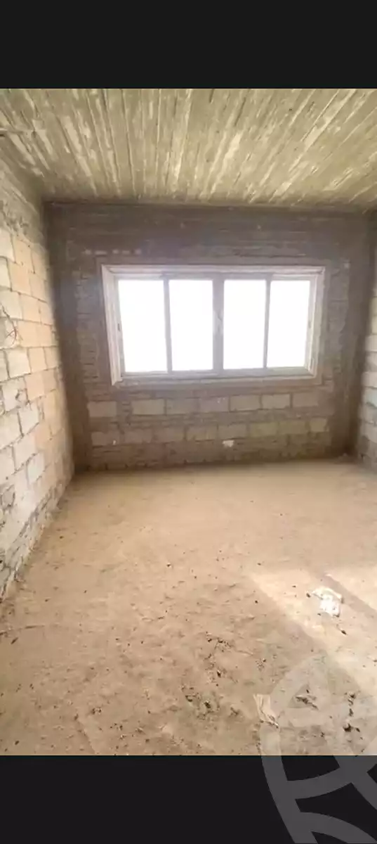 https://aqarmap.com.eg/en/listing/6853372-for-sale-cairo-new-cairo-compounds-mountain-view-hyde-park