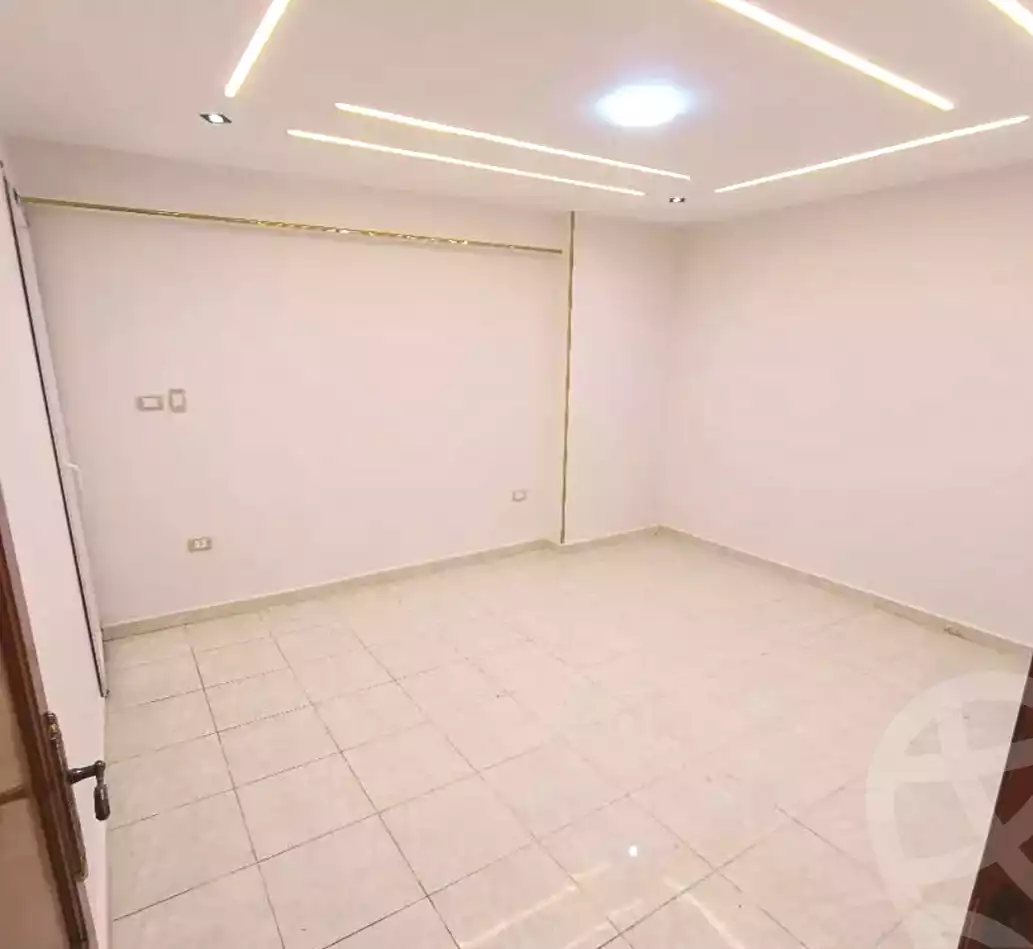 https://aqarmap.com.eg/ar/listing/6853409-for-sale-alexandria-sydy-bshr-sydy-bshr-bhry