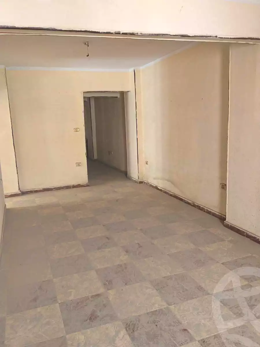 https://aqarmap.com.eg/ar/listing/6854879-for-sale-cairo-helwan-helwan-el-sharkeya-abd-el-rahman-pasha-st