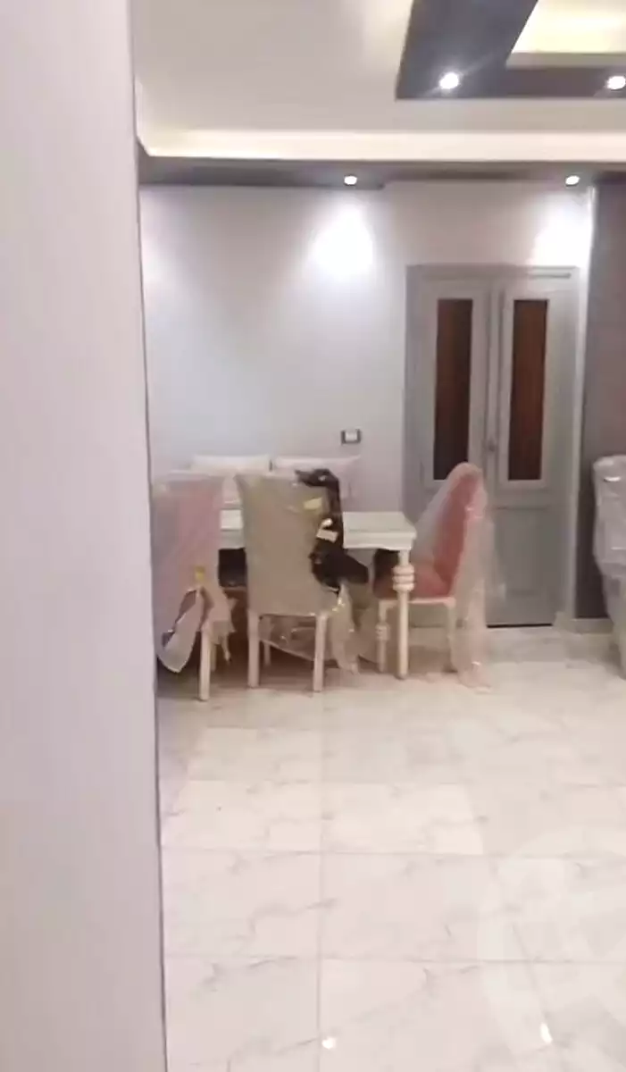 https://aqarmap.com.eg/ar/listing/6855201-for-sale-cairo-helwan-kwrnysh-hlwn