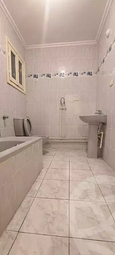 https://aqarmap.com.eg/ar/listing/6855332-for-sale-alexandria-ganaklis-shr-bw-qyr-tryq-lhry