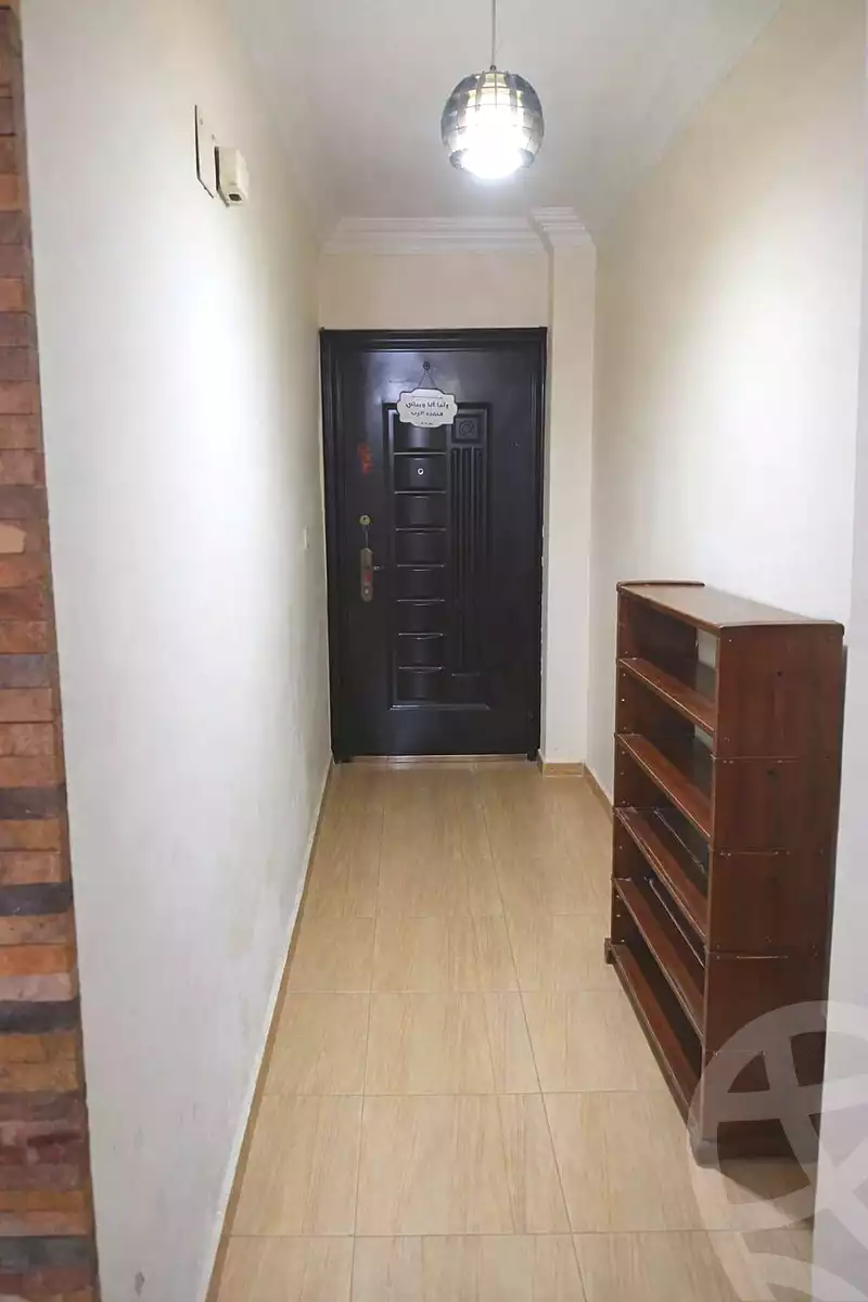 https://aqarmap.com.eg/en/listing/6855442-for-sale-cairo-helwan-el-shareaa-el-sharby-st