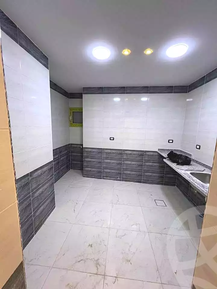 https://aqarmap.com.eg/en/listing/6855980-for-sale-alexandria-lsywf-shamaa