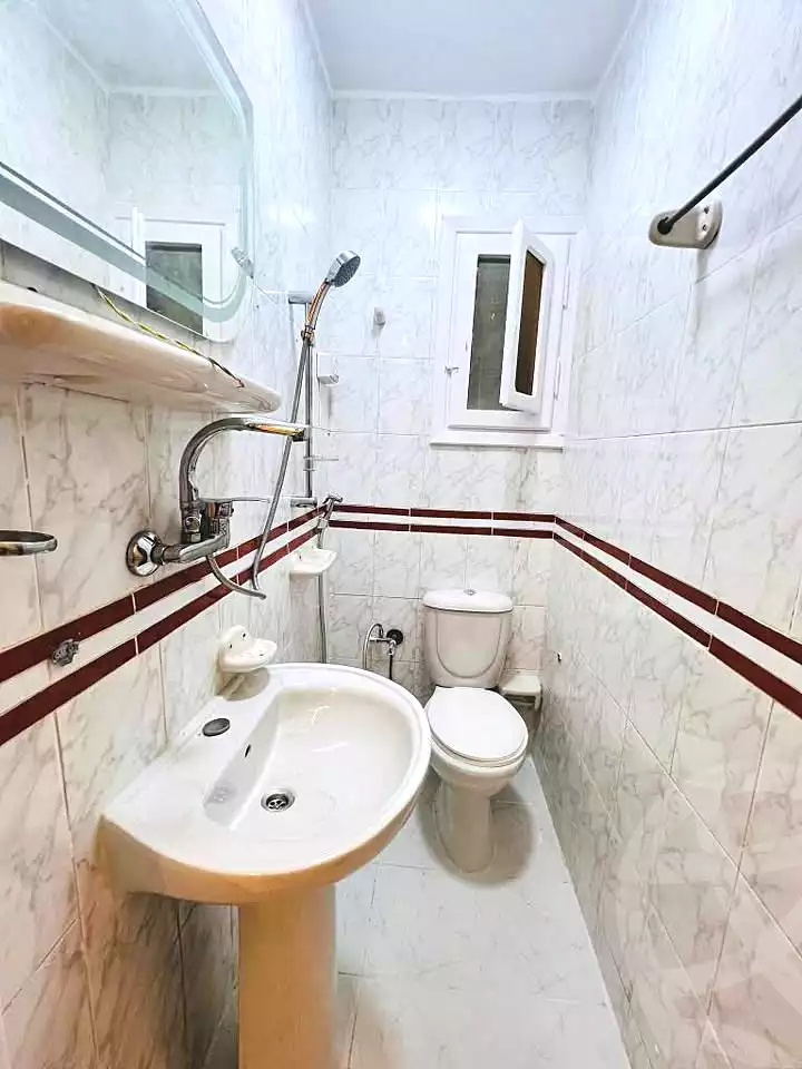 https://aqarmap.com.eg/ar/listing/6856113-for-sale-alexandria-al-agamy-shataa-el-nakheel