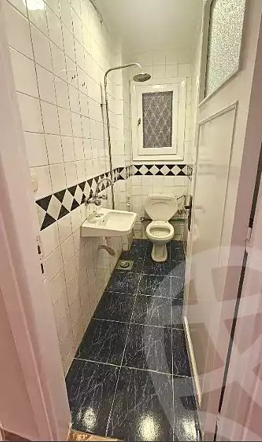 https://aqarmap.com.eg/en/listing/6857048-for-rent-alexandria-ganaklis