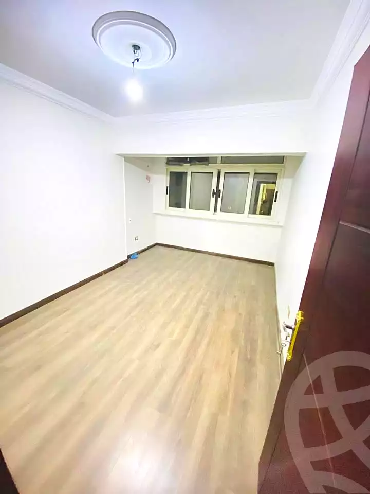 https://aqarmap.com.eg/en/listing/6857148-for-sale-alexandria-el-mandara-alex-el-mandara-bahri
