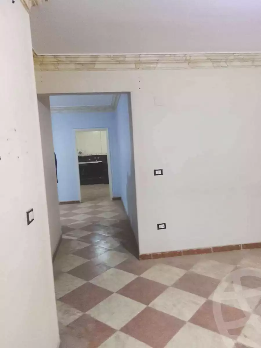 https://aqarmap.com.eg/en/listing/6857203-for-sale-cairo-helwan-helwan-el-sharkeya-mostafa-safwat-st