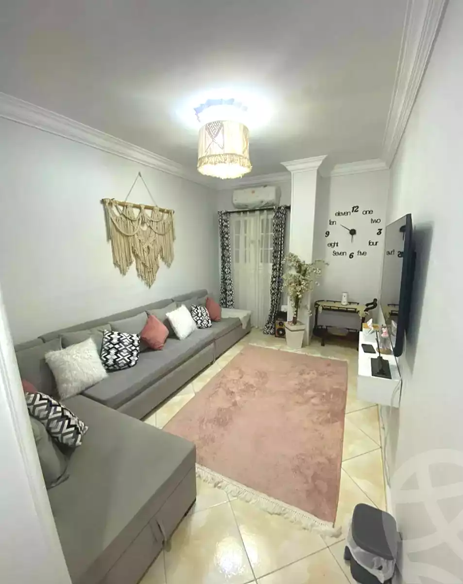 https://aqarmap.com.eg/en/listing/6857544-for-sale-cairo-helwan-el-shareaa-el-sharby-st