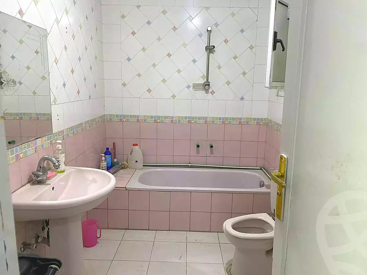 https://aqarmap.com.eg/ar/listing/6857778-for-rent-cairo-helwan-mohamed-sayed-ahmed-st