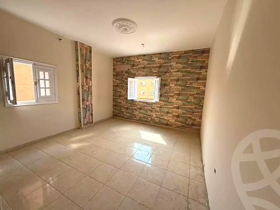 https://aqarmap.com.eg/ar/listing/6857795-for-sale-cairo-15th-of-may-Neighbourhood 10
