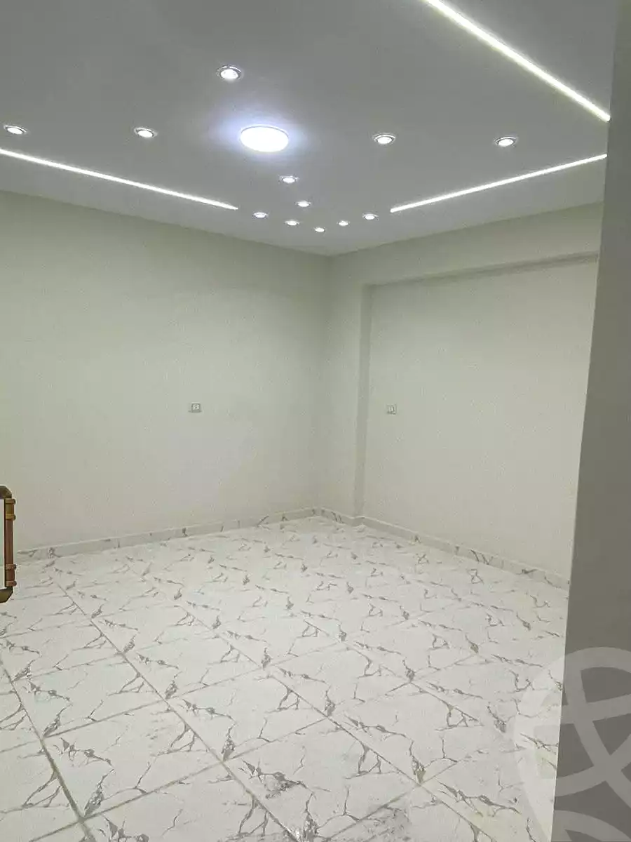https://aqarmap.com.eg/ar/listing/6858296-for-sale-alexandria-al-agamy-el-hanouvel-abo-el-shawareb-st