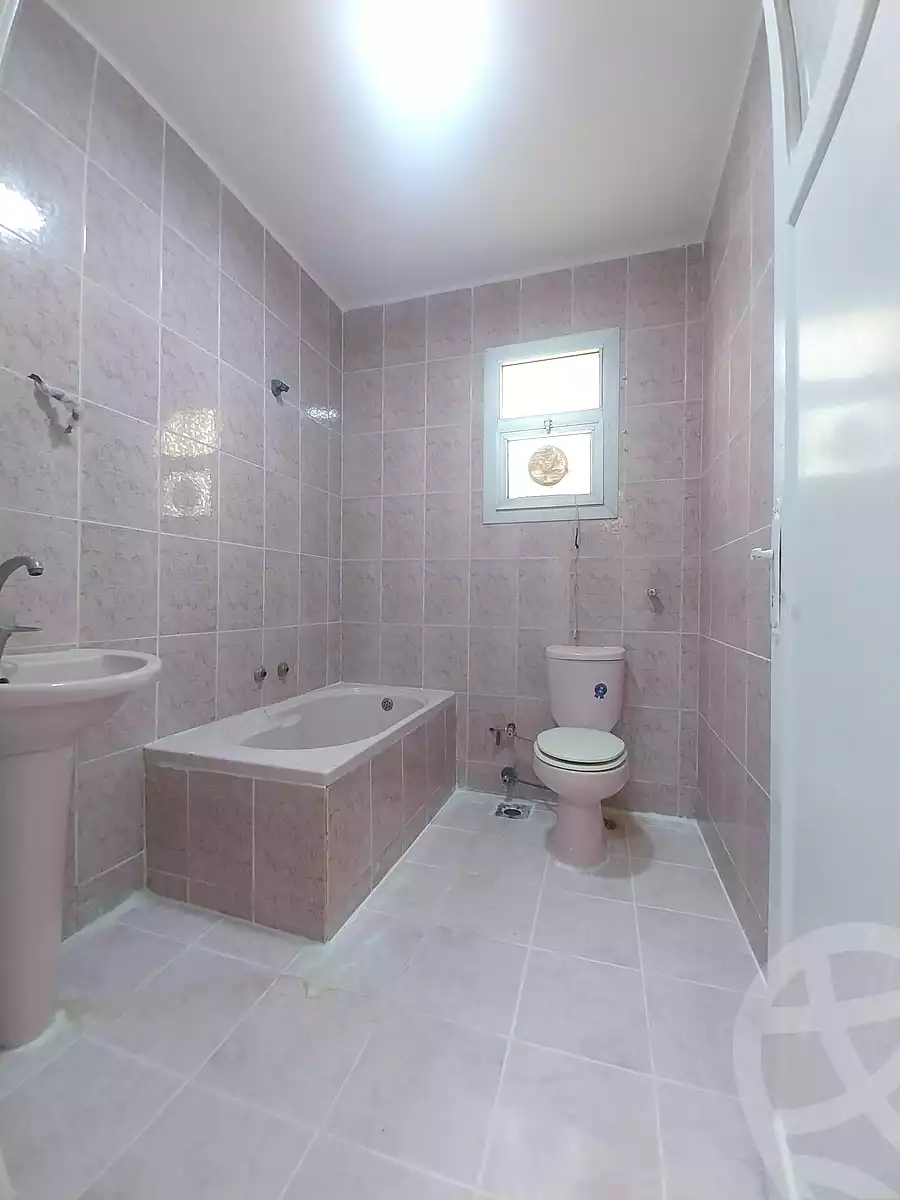https://aqarmap.com.eg/ar/listing/6858889-for-sale-alexandria-al-agamy-shataa-el-nakheel