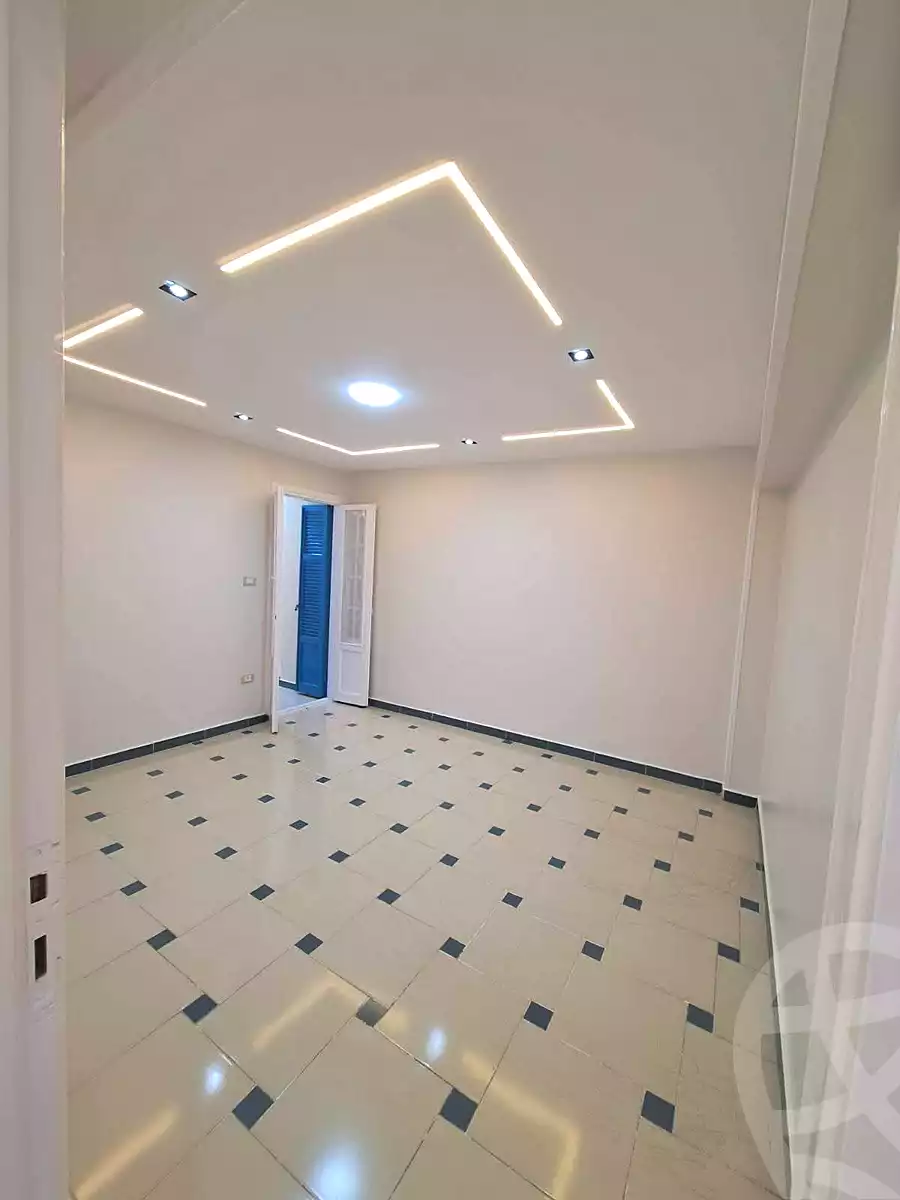 https://aqarmap.com.eg/ar/listing/6859258-for-sale-alexandria-sydy-bshr-sydy-bshr-bhry-shr-mhmwd-l-yswy