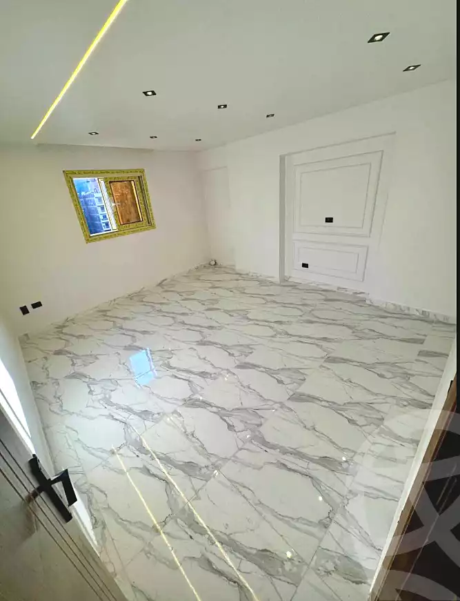 https://aqarmap.com.eg/ar/listing/6859779-for-sale-alexandria-sydy-bshr-sydy-bshr-bhry-shr-mhmwd-l-yswy