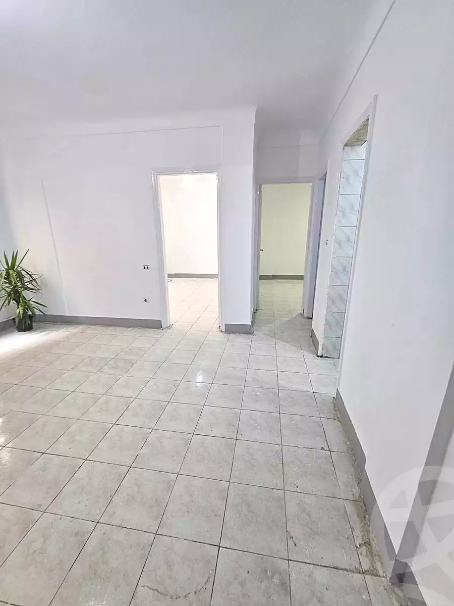 https://aqarmap.com.eg/ar/listing/6859863-for-sale-alexandria-sydy-bshr-sydy-bshr-bhry-amr-el-nogomy-st