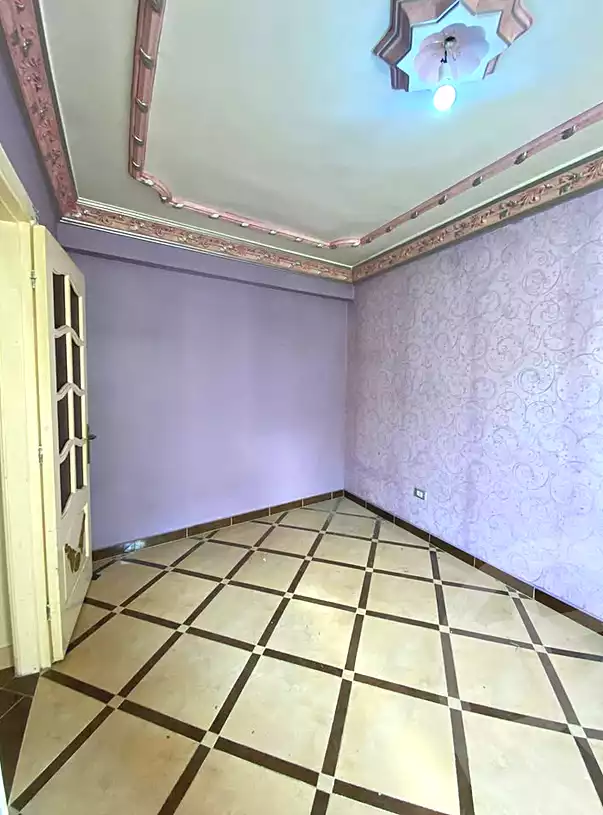https://aqarmap.com.eg/ar/listing/6859889-for-sale-alexandria-moharram-bey-kanal-al-mahmoudeya-al-bahri-st