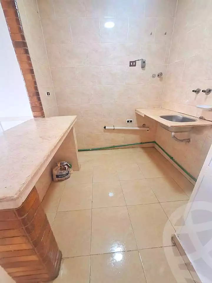 https://aqarmap.com.eg/ar/listing/6860573-for-sale-alexandria-al-agamy-shataa-el-nakheel