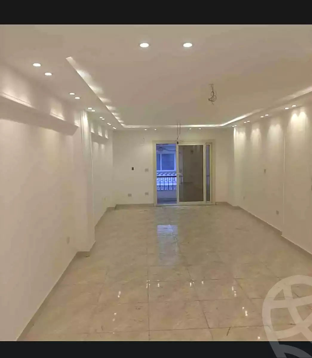 https://aqarmap.com.eg/ar/listing/6860876-for-sale-alexandria-moharram-bey-tryq-qn-lswys