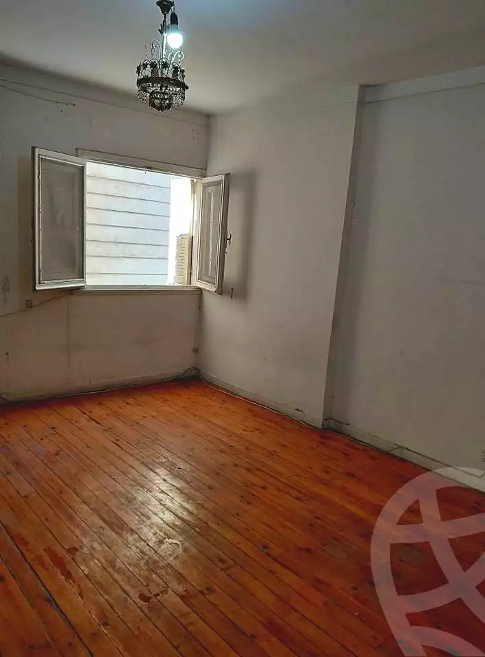https://aqarmap.com.eg/ar/listing/6861329-for-sale-alexandria-lauran-mohammed-al-eqbal-st