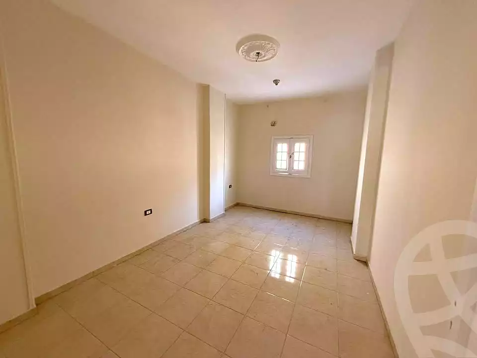 https://aqarmap.com.eg/en/listing/6861353-for-sale-cairo-15th-of-may-Neighbourhood 10