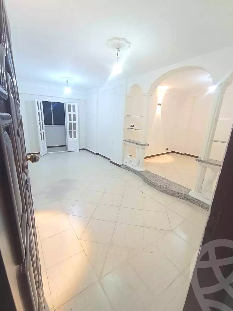 https://aqarmap.com.eg/en/listing/6862523-for-sale-alexandria-lsywf-el-falki