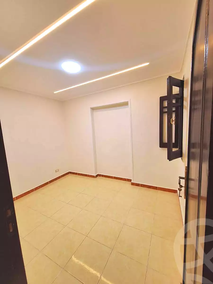 https://aqarmap.com.eg/en/listing/6862609-for-sale-alexandria-sydy-bshr-sydy-bshr-bhry-shr-mhmwd-l-yswy