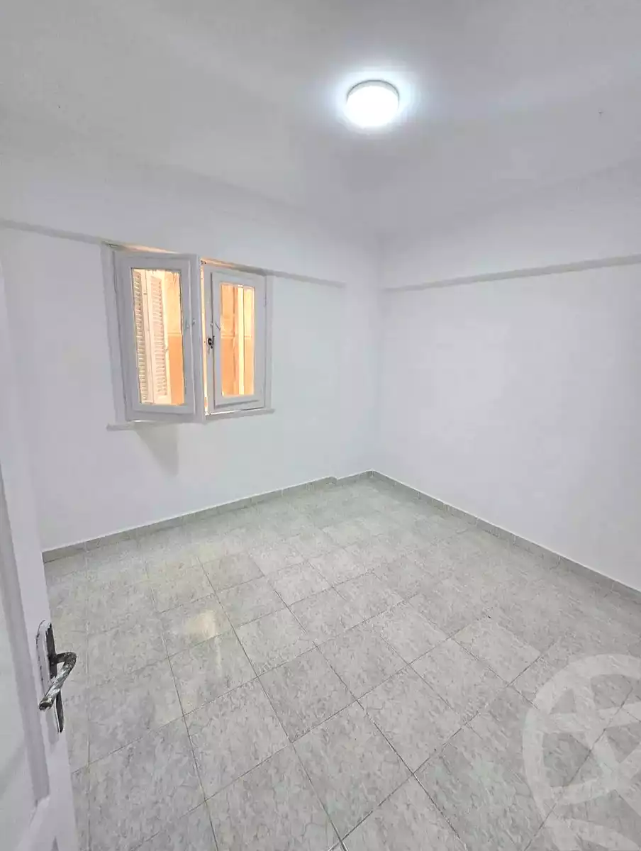 https://aqarmap.com.eg/ar/listing/6862634-for-sale-alexandria-al-agamy-shataa-el-nakheel