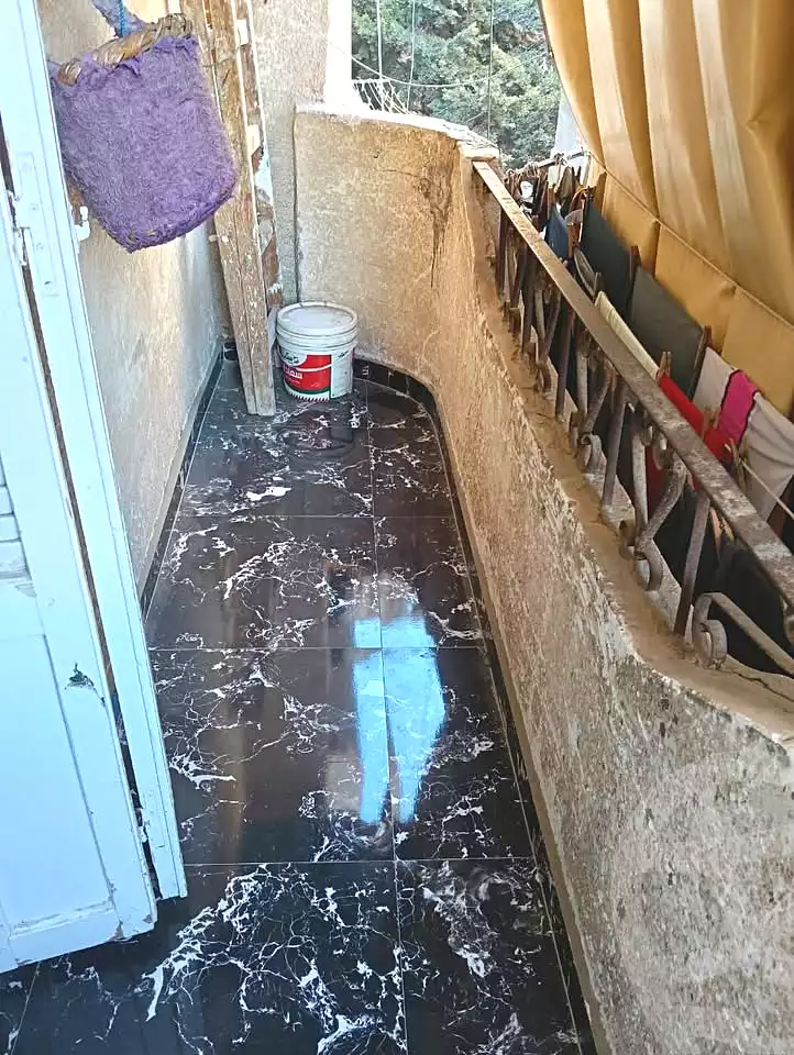 https://aqarmap.com.eg/en/listing/6862806-for-sale-alexandria-al-agamy-el-hanouvel-el-kholafaa-el-rashdeen-st