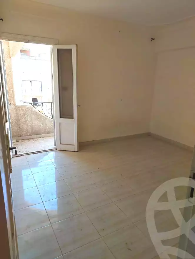 https://aqarmap.com.eg/ar/listing/6863021-for-rent-alexandria-al-agamy-lbytsh-el-hanafeya-st