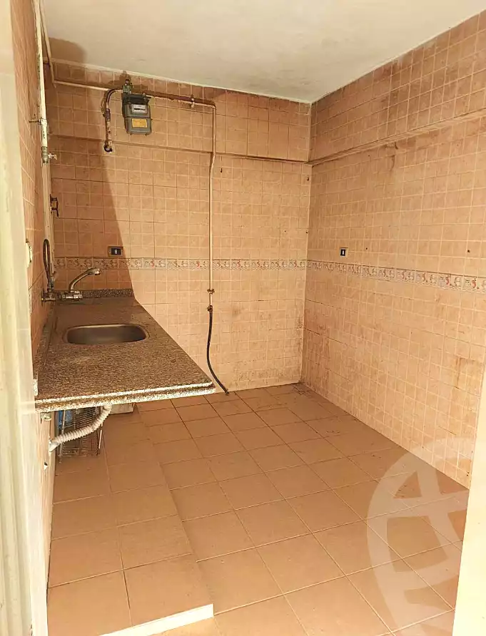 https://aqarmap.com.eg/ar/listing/6863021-for-rent-alexandria-al-agamy-lbytsh-el-hanafeya-st