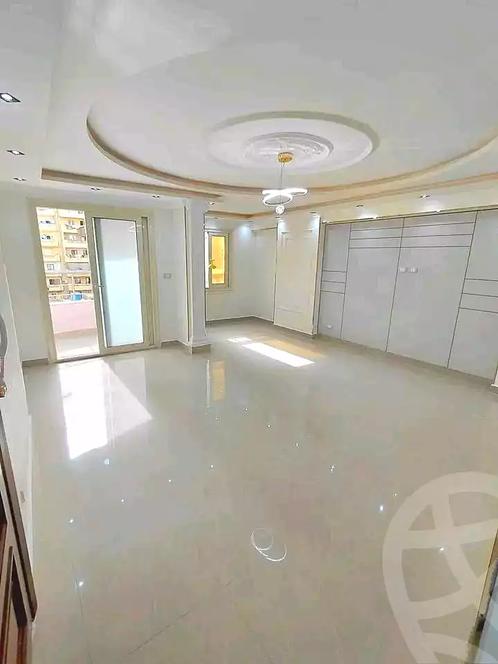 https://aqarmap.com.eg/ar/listing/6863543-for-sale-alexandria-sydy-bshr-sydy-bshr-bhry-street-15