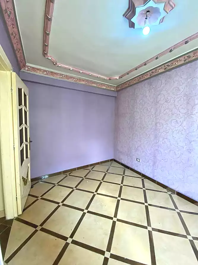 https://aqarmap.com.eg/ar/listing/6863722-for-sale-alexandria-moharram-bey-kanal-al-mahmoudeya-al-bahri-st